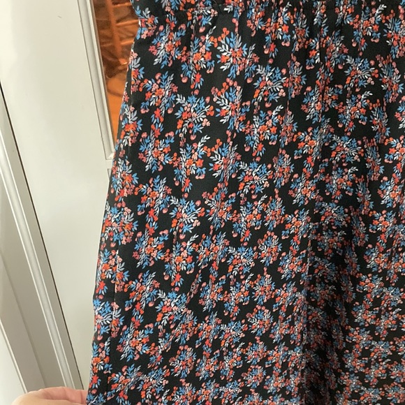 Francesca’s lisbeth Border print jumpsuit - Picture 15 of 15